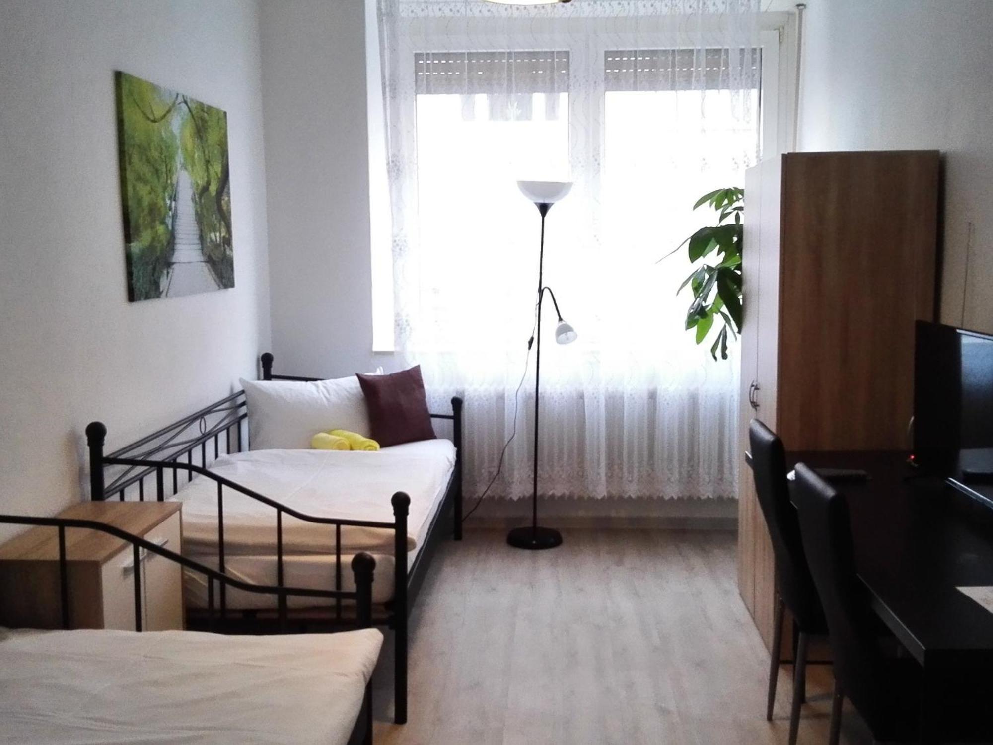 Sultania'S Melanchthon Hotel Nuremberg Room photo